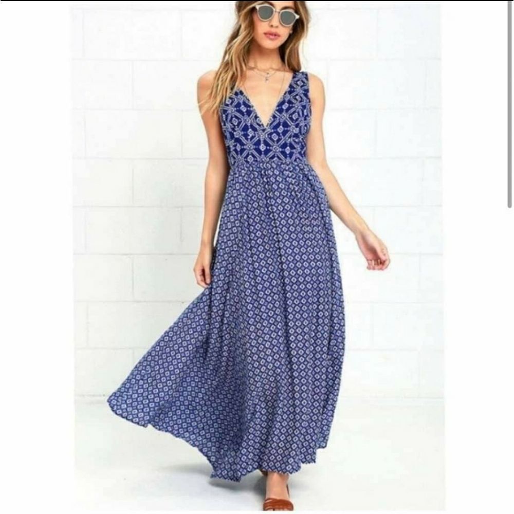 Lulu's Coastal Composure Maxi Dress Size Small